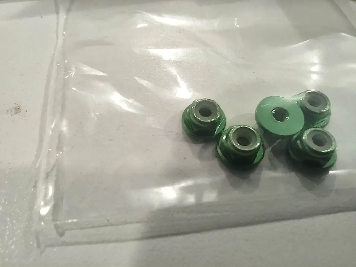 Gt55 M2 Flange Aluminum Self-Locking Nut (5Pcs Green) 1