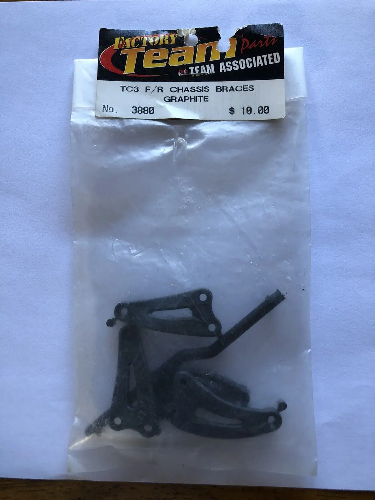 Team Associated 3880 Tc3 F/R Chassis Braces Graphite 1