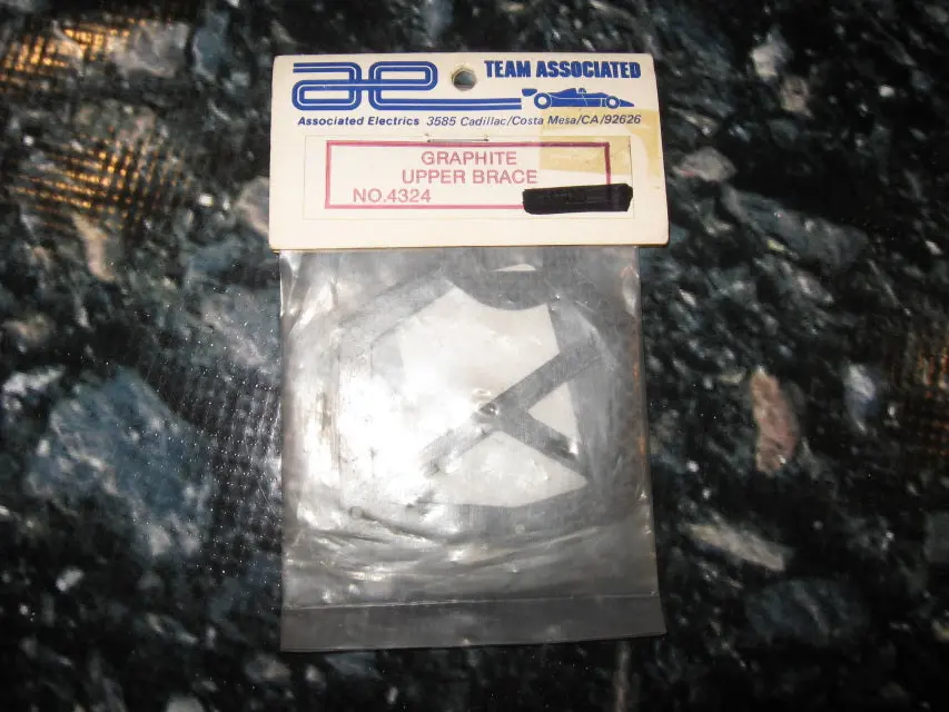 Team Associated No. 4324 1