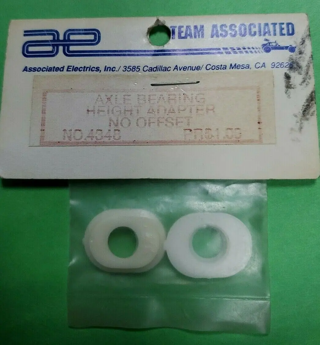 Team Associated # 4348 No Offset Axle Spacers White Parts 1