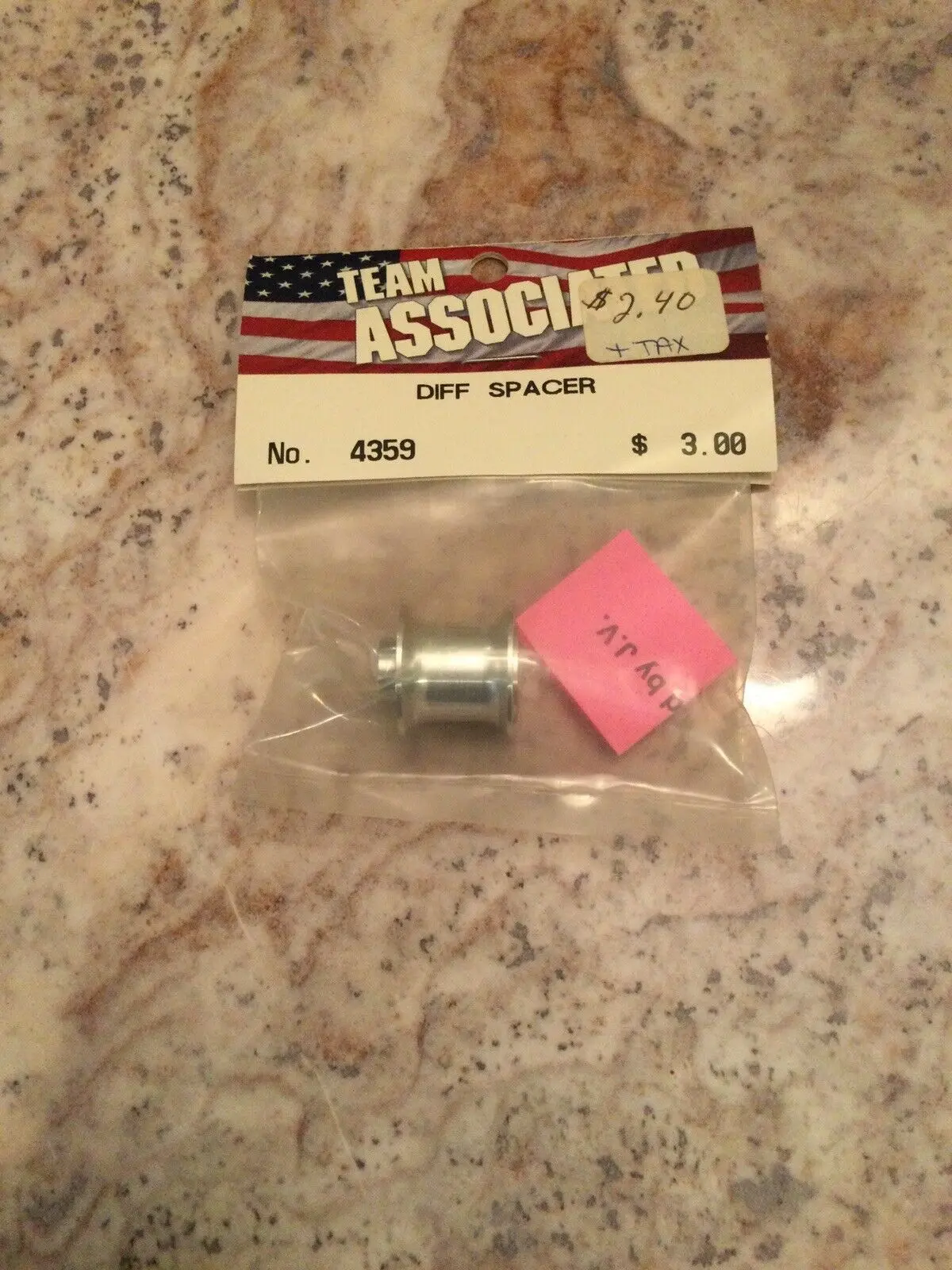 Team Associated # 4259 Diff Spacer 1