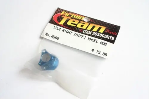 Team Associated #45656 Rc12l4 Right (Diff) Wheel Hub 1