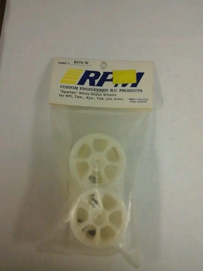 Rpm Spartan White Sedan Wheels 1