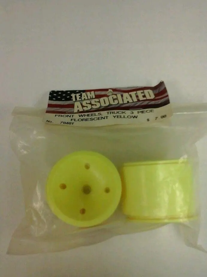 Associated 2.2 Front 2Wd Truck Wheels(Yellow) 7840Y 1