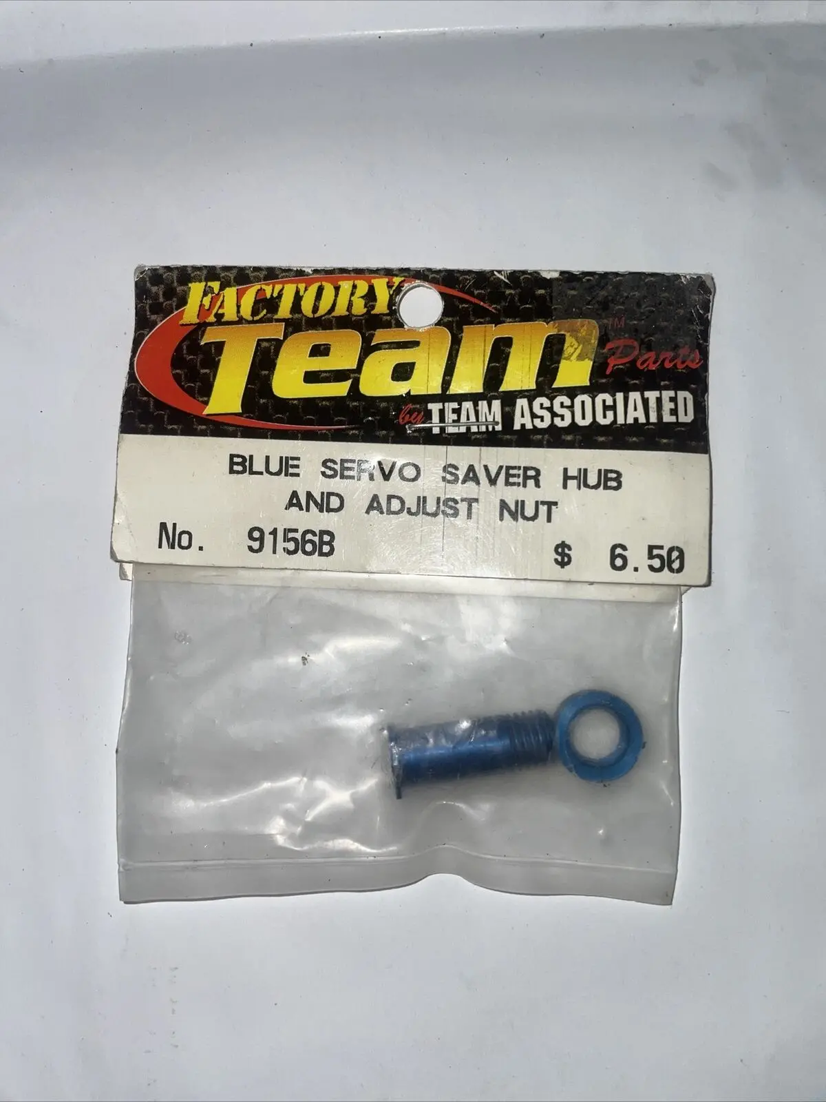 Team Associated 9156B Blue Servo Saver Hub And Adjust Nut 1
