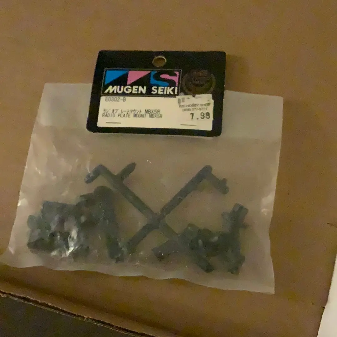 Mugen Seiki E0302b 1