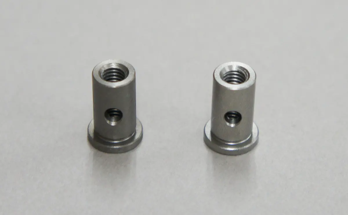 Mugen Bushing (2Pcs): Mrx6r, Mtx7 1