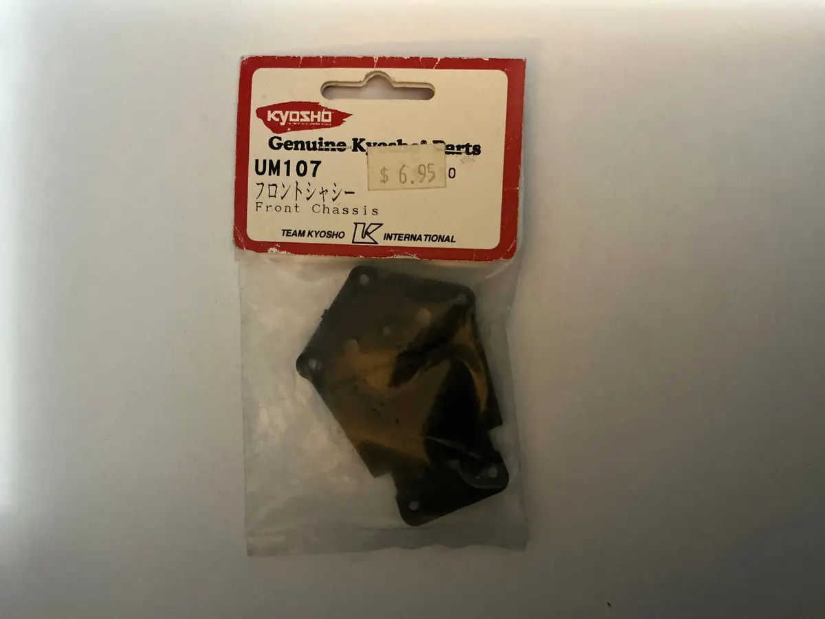Kyosho Front Chassis Um107 1