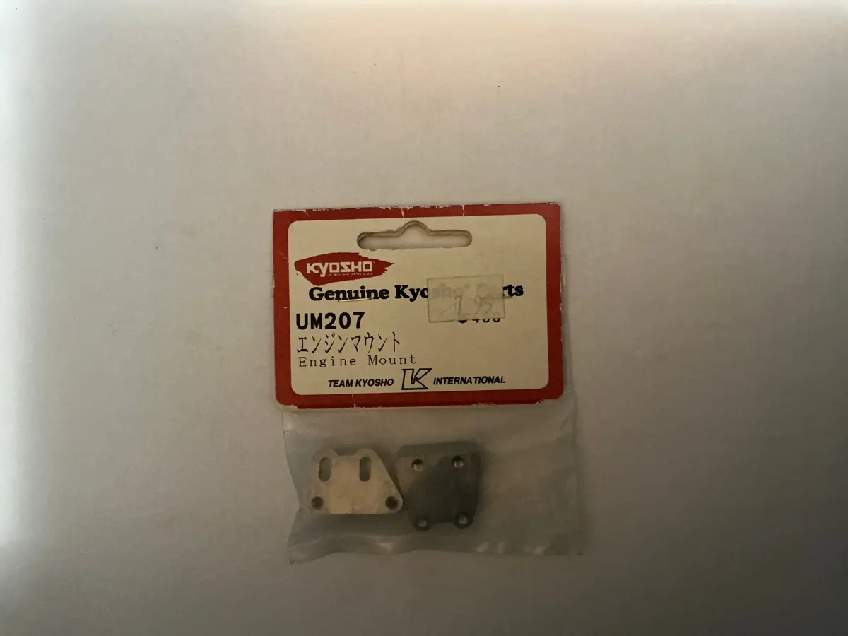 Kyosho Engine Mount Um207 1