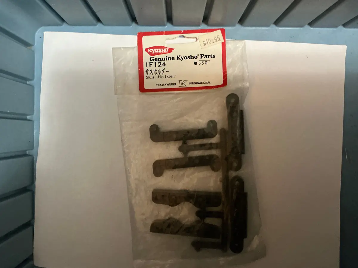 Kyosho Sus. Holder If124 1