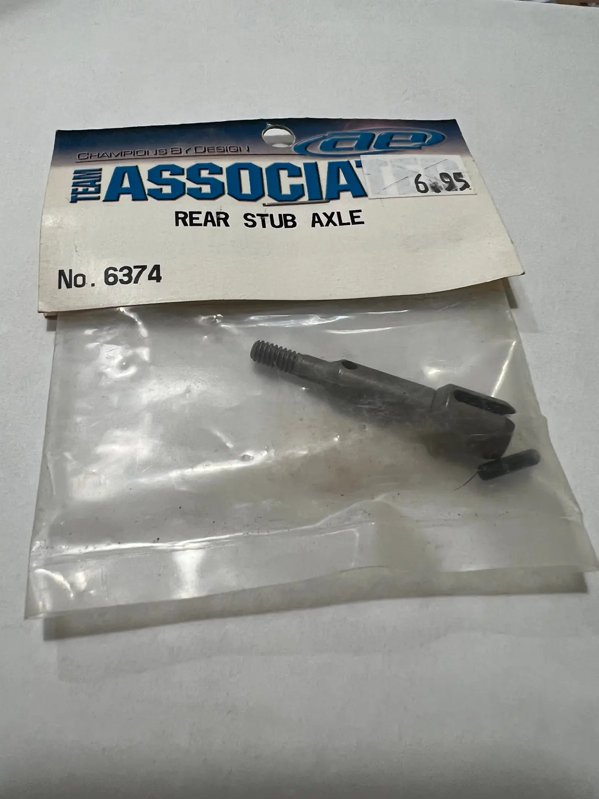 Rear Stub Axle-Asc6374 1