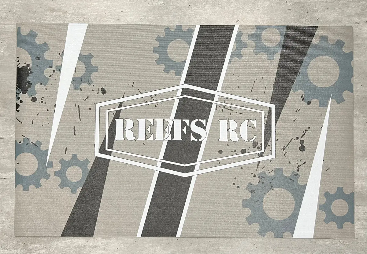 Reefs Livery Work Bench Mat 1