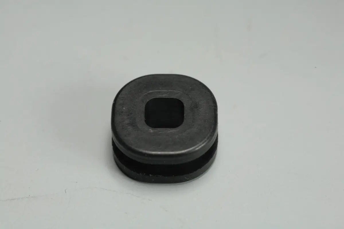Mugen Radio Box Grommet (1Pc) 1