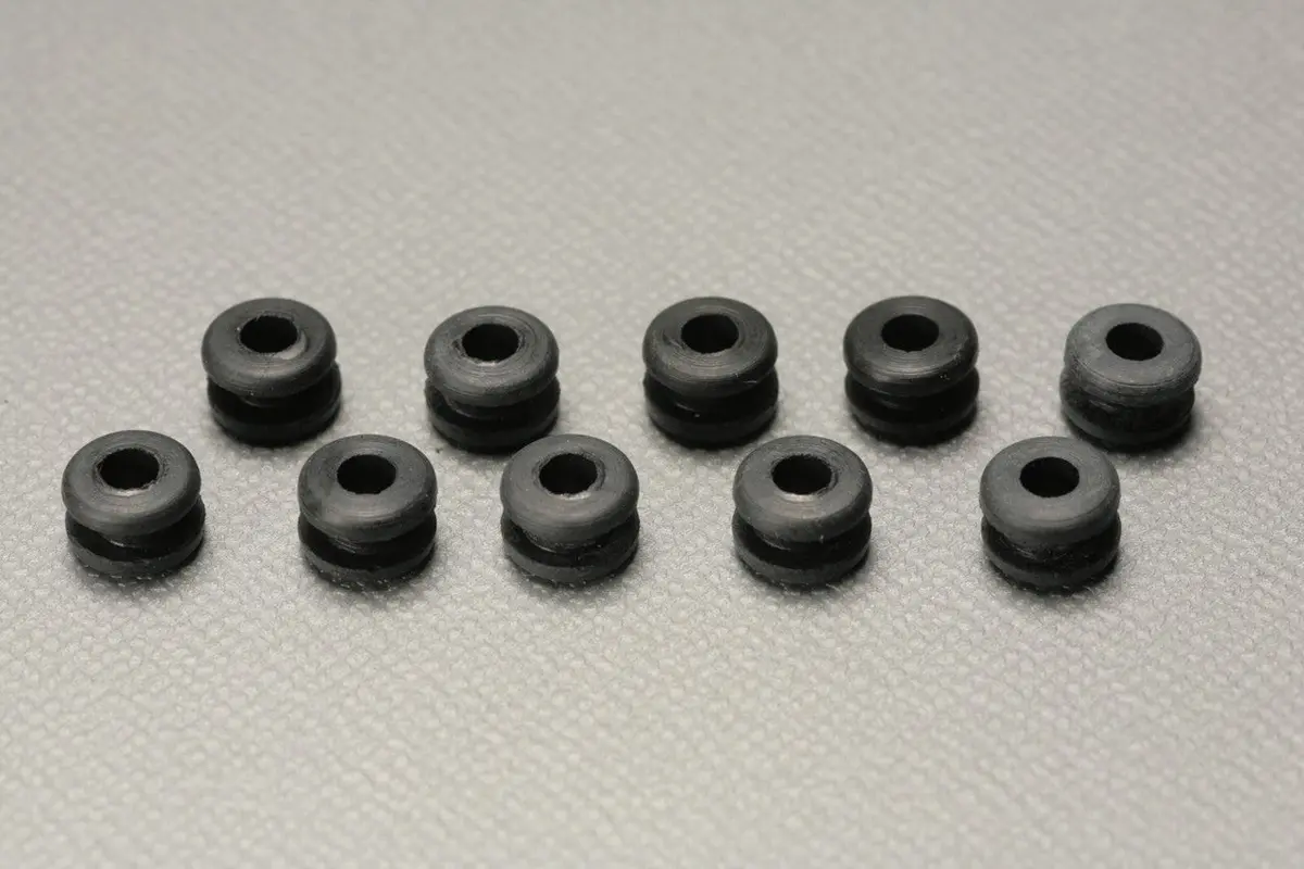 Mugen Small Rubber Grommet (10Pcs) 1