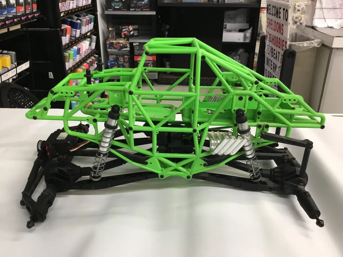Axial Smt Gravedigger Roller 1