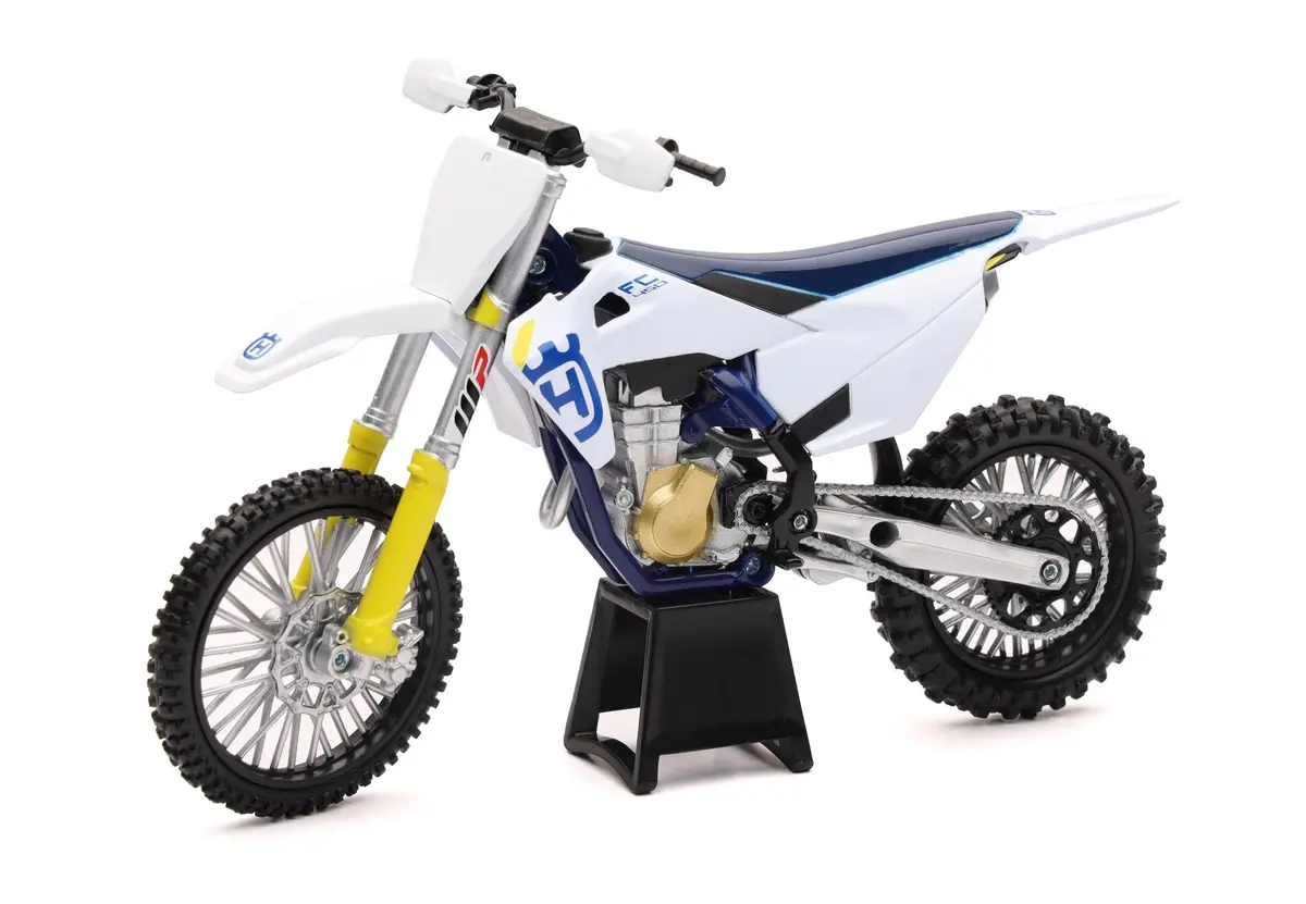New-Ray New-Ray - 1:12 Scale Husqvarna Fc450 Motocross Bike - Fits Collectible Display Cases 58153 1
