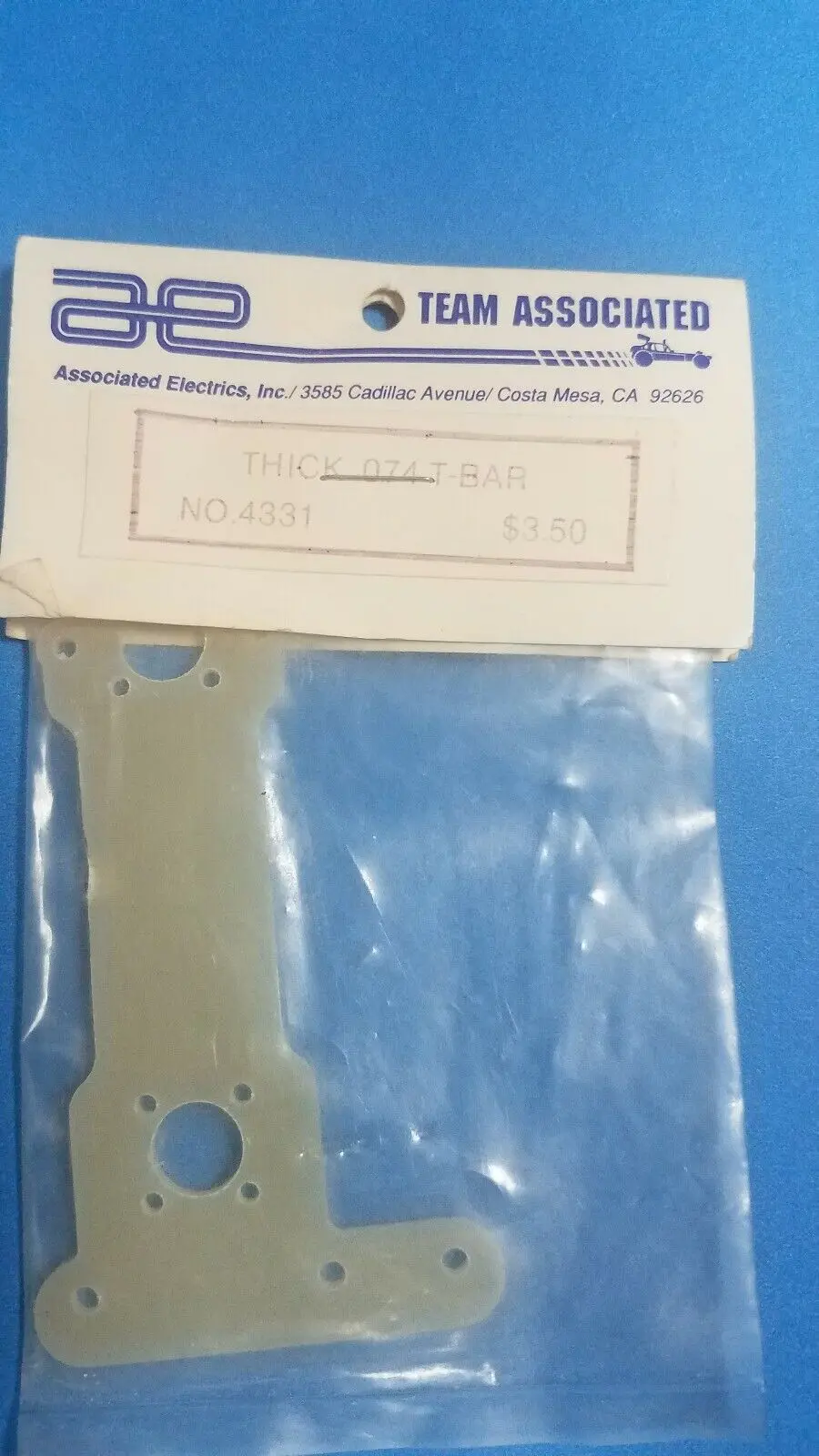 Vintage Team Associated # 4331 Thick 0.74 T-Bar 1